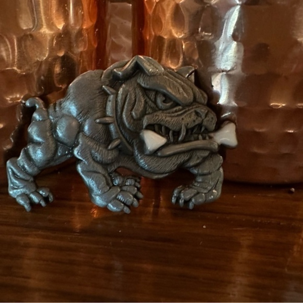 Bulldog belt buckle. Go DAWGS. Pay attention Ga bulldog fans!!!
